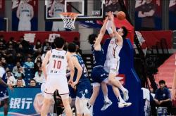 开云下载-进攻乏力防守成短板？CBA最佳(jiā)防守球(qiú)员杨瀚森在(zài)NBA面临的难题