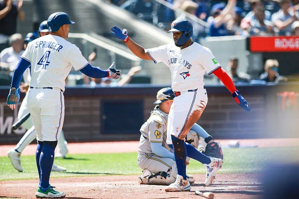 2025 MLB季后赛大幕将启，线上线下见证冠军诞生！