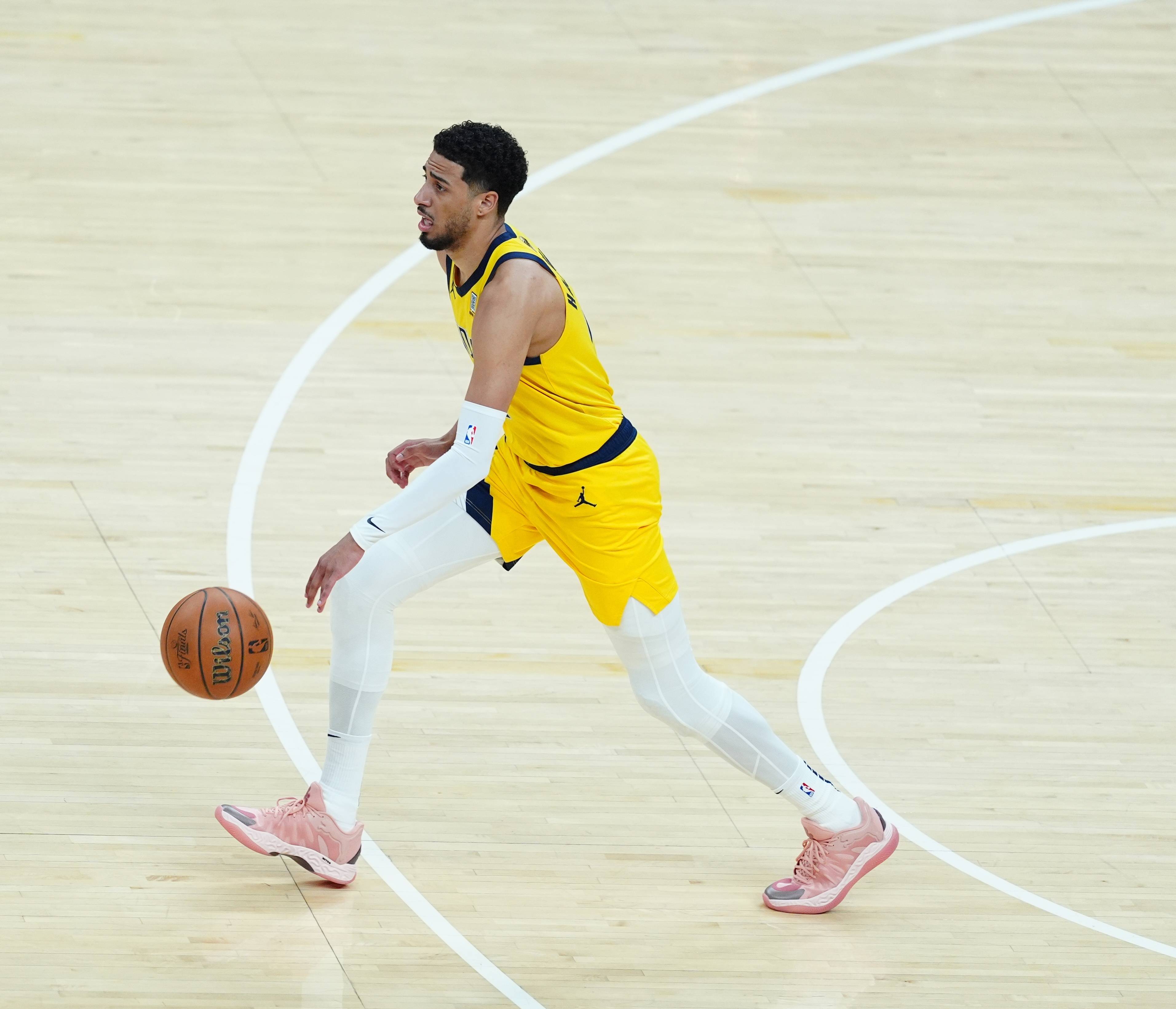 各队单场三分纪录都由谁保持？仅三人单场13+三分 哈登3次平纪录