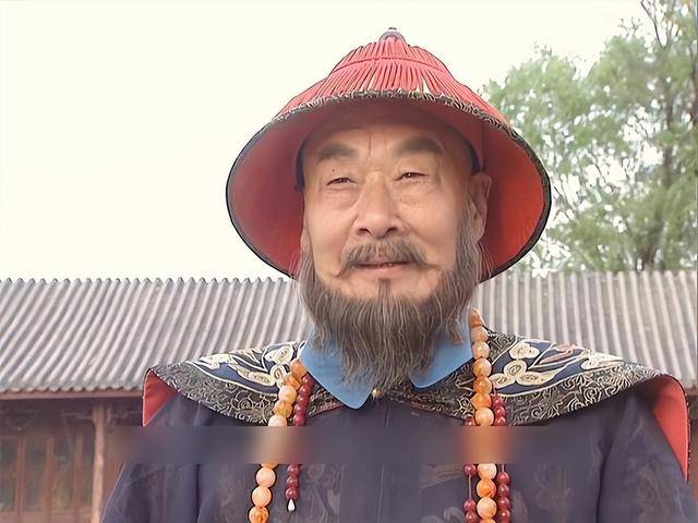 康熙擒鳌拜后未杀他，晚年亲自为其平反，背后藏着怎样的帝王心术