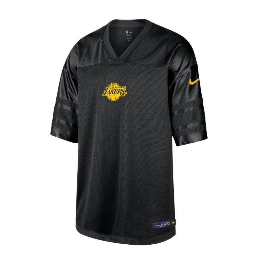 耐克将为8支NBA球队推出全黑NFL风格球衣